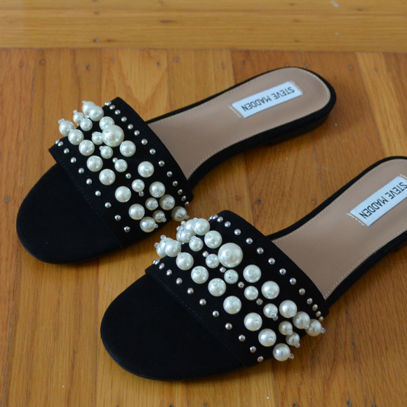 New STEVE MADDEN Embellished Sandal - Picture 2 of 8